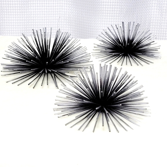 MCM Retro Antiqued Silver Starburst Metal Wall Sculpture Art (set of 3) - Picture 2 of 7